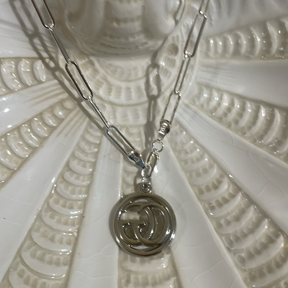 Gucci Authentic Silver Double GG Circle Pendant - Picture 1 of 6